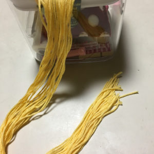刺しゅう糸は三つ編み族