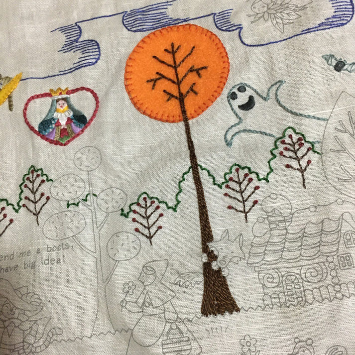 アップリケ刺繍・中央の木の刺しゅう