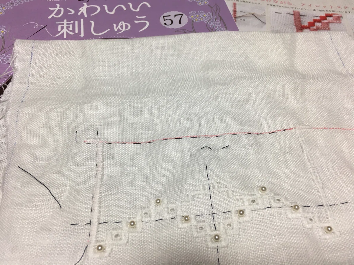 かわいい刺繍アイレットステッチ
